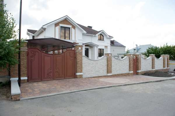 Декоративный камень Zikkurat Казбек 1-27-04